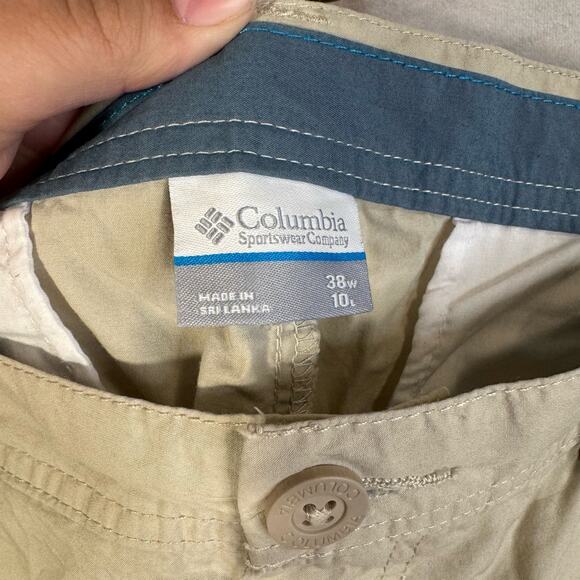 Columbia Khaki Flat Front Chino Shorts Size 38x10 - Picture 4 of 5